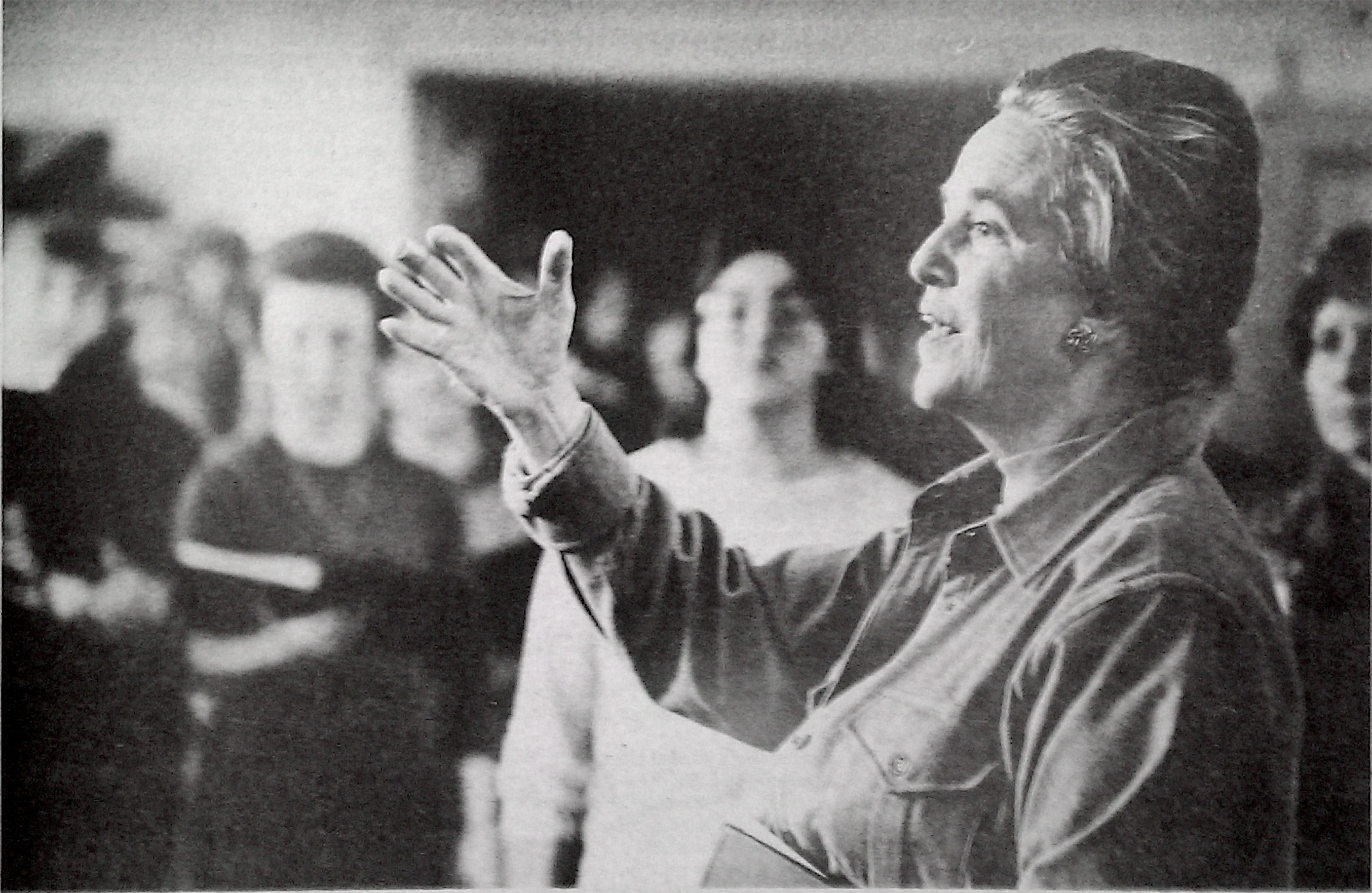 Archival newspaper clipping of Barbara Stinson directing the Warrenton Chorale